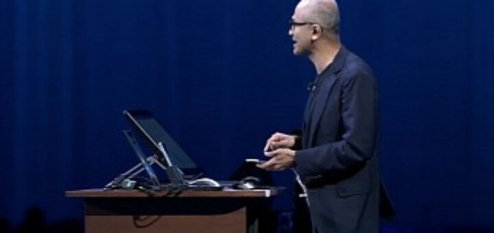Microsoft s ceo unveils the new iphone pro