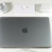 12 inch gray 2015 macbook