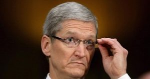 Apple s ceo must go as new steve jobs is needed hedge fund boss analyst say