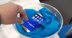 Apple working to make the iphone waterproof