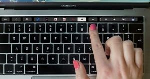 Opera 44 to add support for apple s macbook touch bar