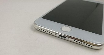 Iphone 7 plus leak reveals glass body subtle design changes photo gallery