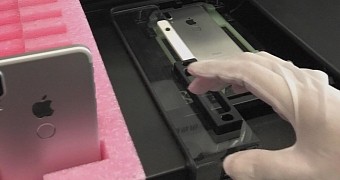 Yet another iphone leak shows the fingerprint sensor on the back