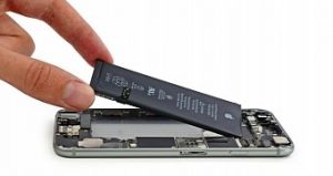 Apple accused of charging twice as much as samsung for battery repairs