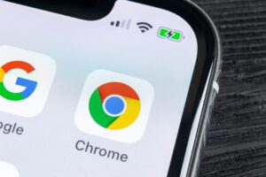 Google chrome gets face id security on iphone 532172 2