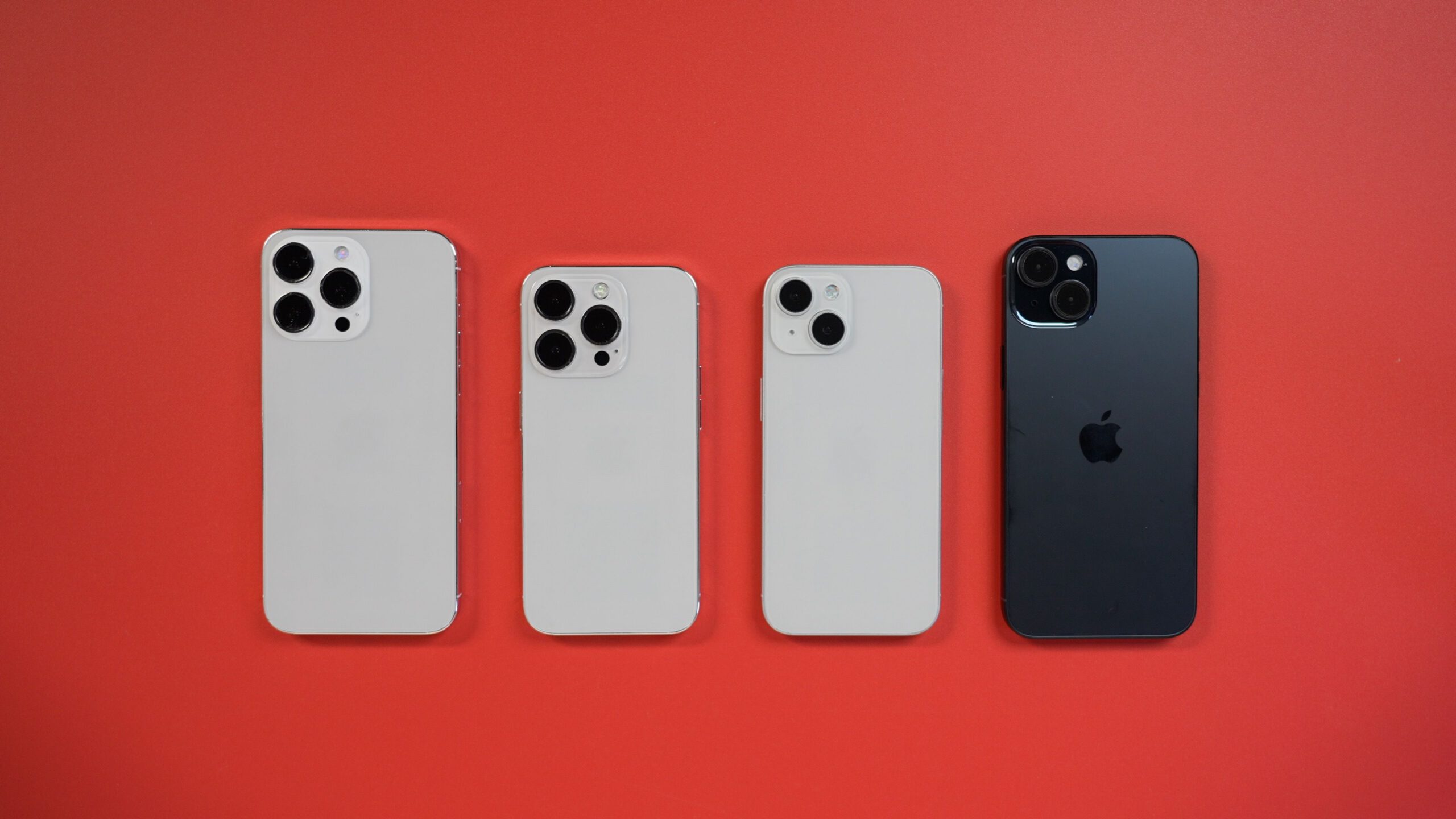 iphone 15 dummy model lineup.jpg